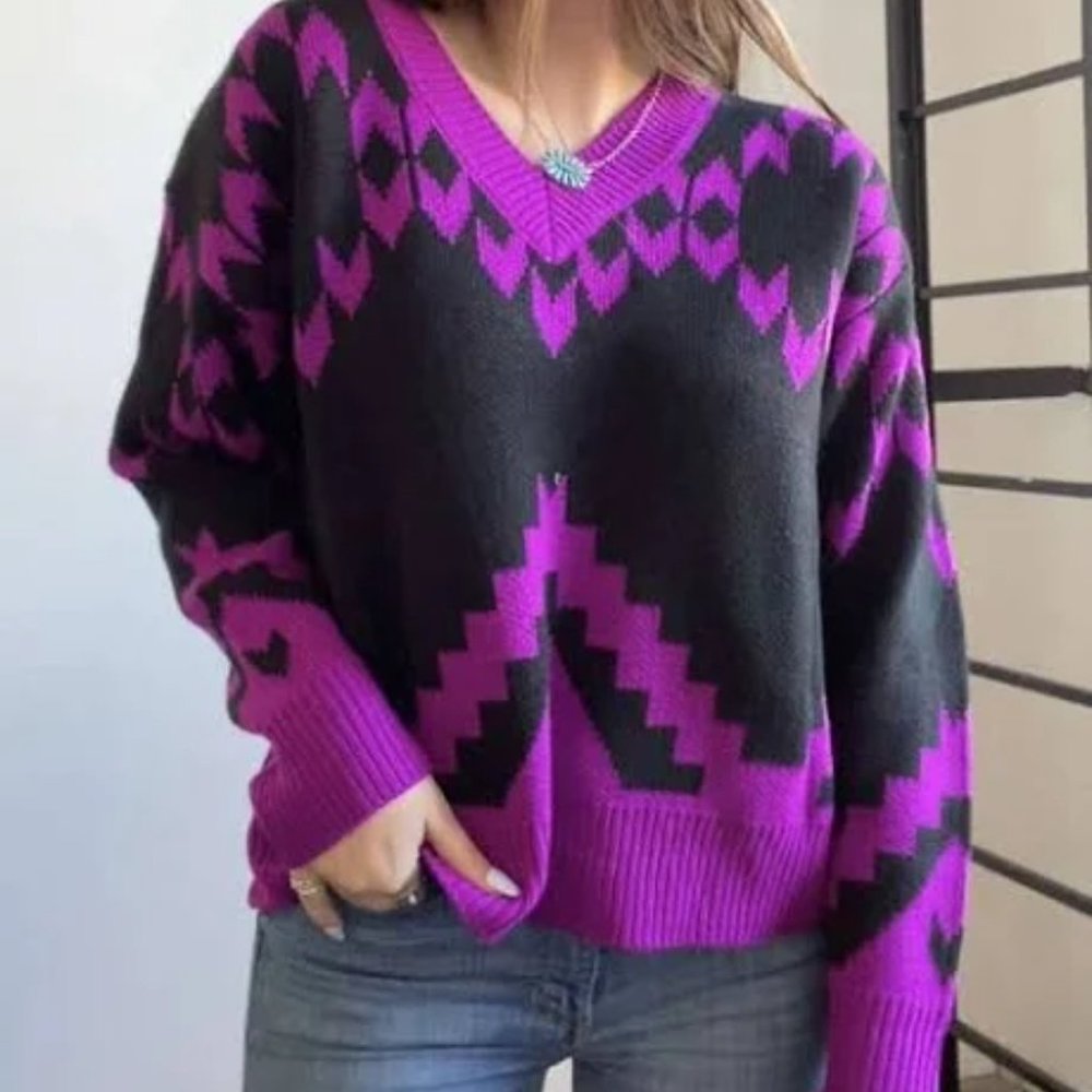 Wrangler Retro Vibrant Purple & Black V-Neck Sweater